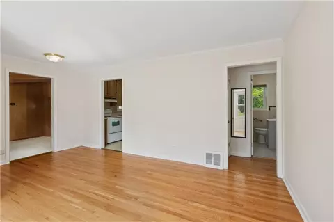Living - 8117 Jarboe St, Kansas City, MO 64114 photo 1 of 6