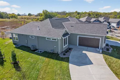 11562 S Olathe View Rd, Olathe, KS 66061