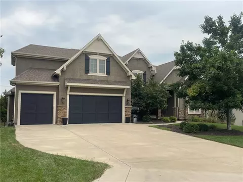 16125 Earnshaw St, Overland Park, KS 66221