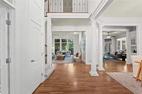 14810 Sherwood St, Leawood, KS 66224