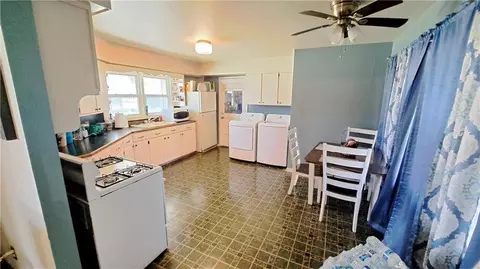 Other - 805 Walnut St, Chetopa, KS 67336 photo 2 of 8