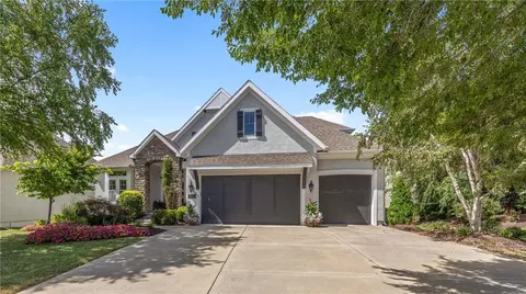 11408 W 166th St, Overland Park, KS 66221