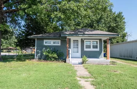 402 N Mcgee, Caney, KS 67333