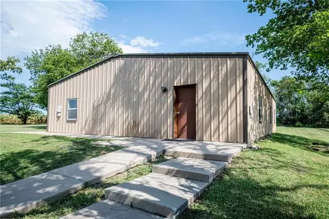 804 K-3 Hwy, Uniontown, KS 66779