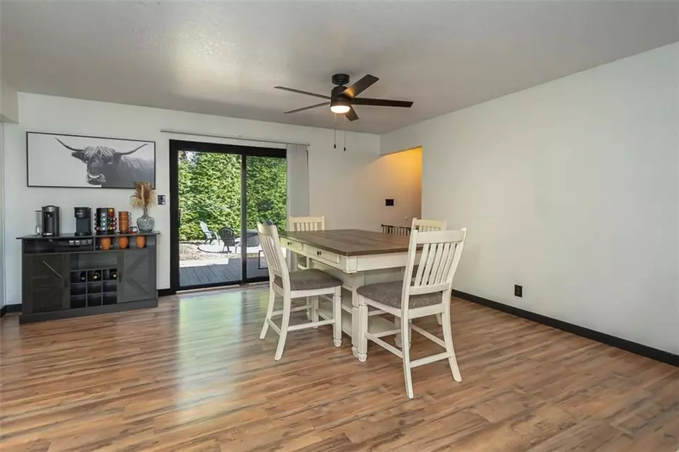 Dining - 4514 Strong Ave, Kansas City, KS 66106 photo 1 of 2