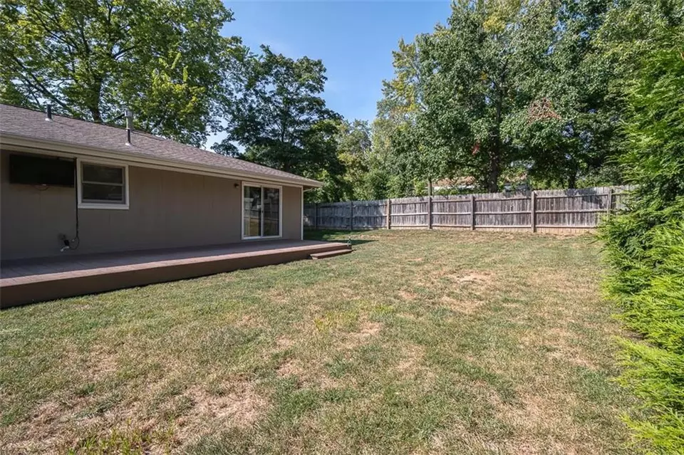 Exterior - 4514 Strong Ave, Kansas City, KS 66106 photo 13 of 19