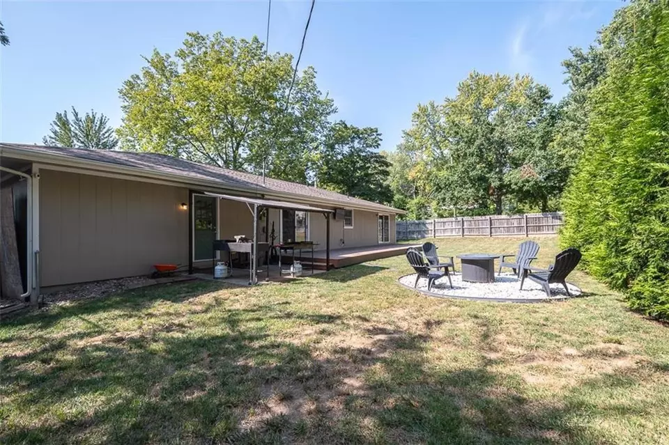 Exterior - 4514 Strong Ave, Kansas City, KS 66106 photo 8 of 19