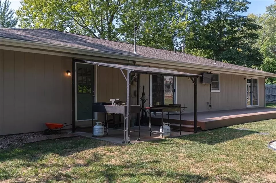 Exterior - 4514 Strong Ave, Kansas City, KS 66106 photo 9 of 19