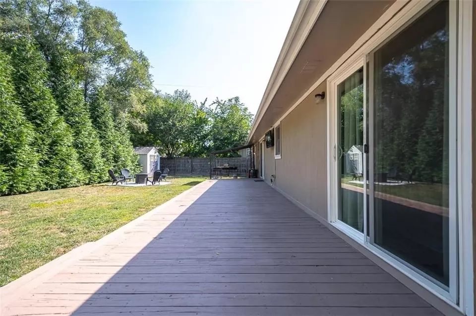 Exterior - 4514 Strong Ave, Kansas City, KS 66106 photo 19 of 19