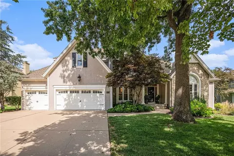 4528 W 140th St, Leawood, KS 66224