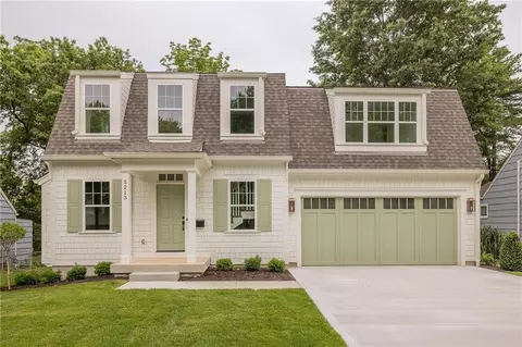 5213 W 70th Ter, Prairie Village, KS 66208