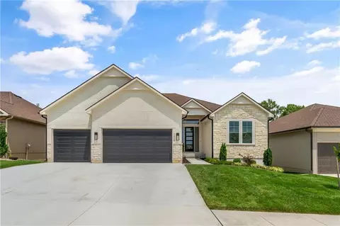 1528 NE Park Springs Ter, Lees Summit, MO 64064