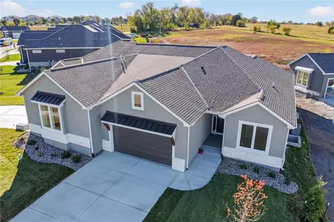 11560 S Olathe View Rd, Olathe, KS 66061