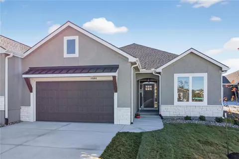 11560 S Olathe View Rd, Olathe, KS 66061