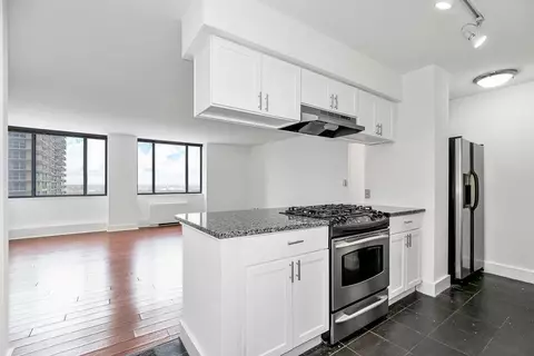 600 E 8th St #6F&G, Kansas City, MO 64106