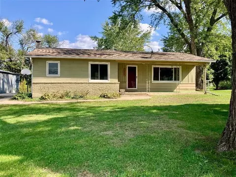 506 N Main St, Braymer, MO 64624