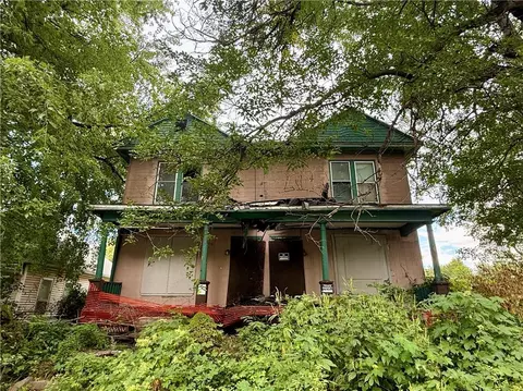 443 N 17th St, Saint Joseph, MO 64501