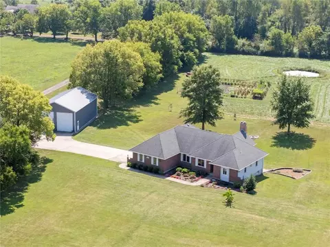 24101 E 235 St, Harrisonville, MO 64701