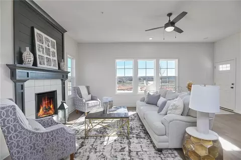 2291 W Dartmouth St, Olathe, KS 66061