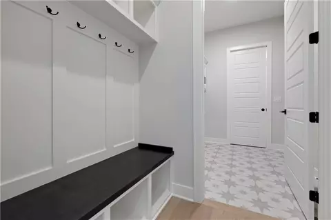 Entry Way - 9836 Shady Bend Rd, Lenexa, KS 66227 photo 4 of 5