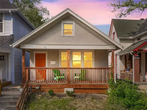 2532 Charlotte St, Kansas City, MO 64108