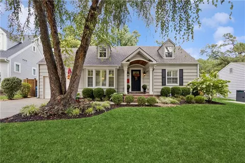 5200 W 73 Rd St, Prairie Village, KS 66208