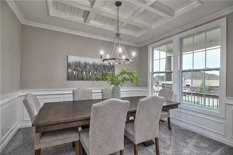 Dining - 6118 Lewis Dr, Shawnee, KS 66226 photo 1 of 5