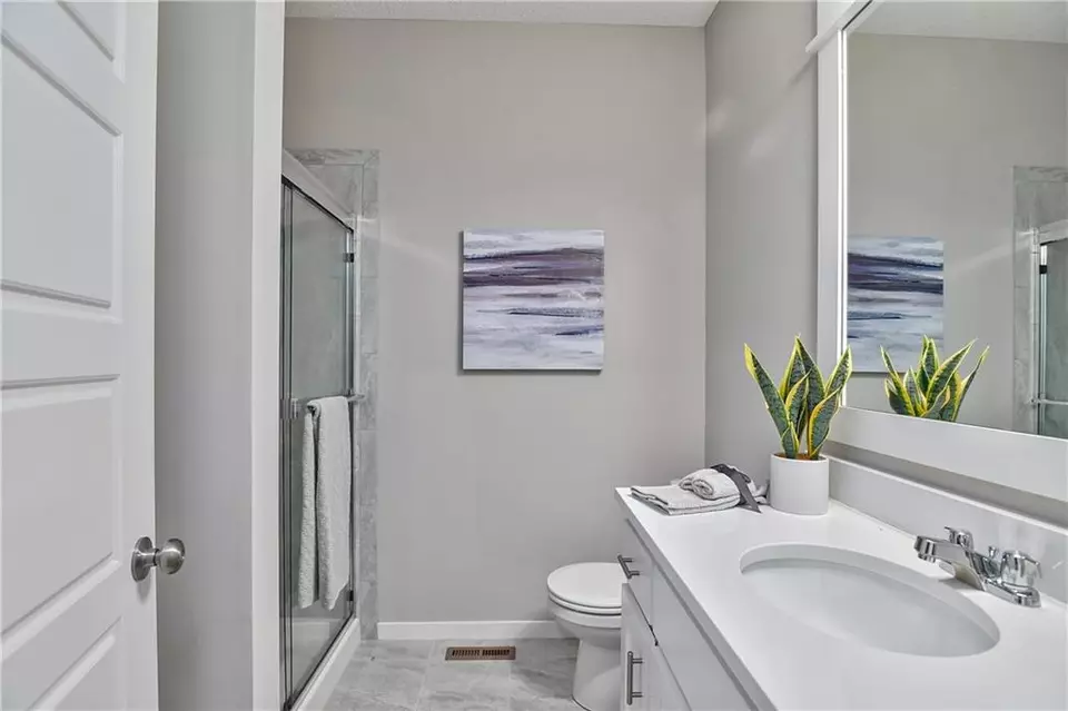 Bath - 6118 Lewis Dr, Shawnee, KS 66226 photo 1 of 7