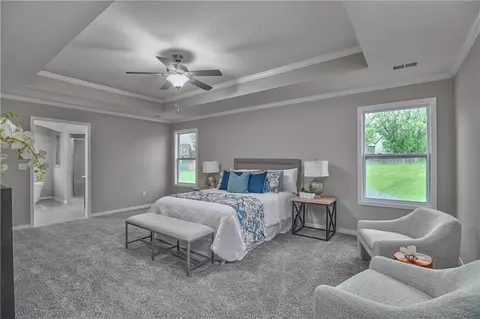 Bedroom - 6118 Lewis Dr, Shawnee, KS 66226 photo 1 of 4