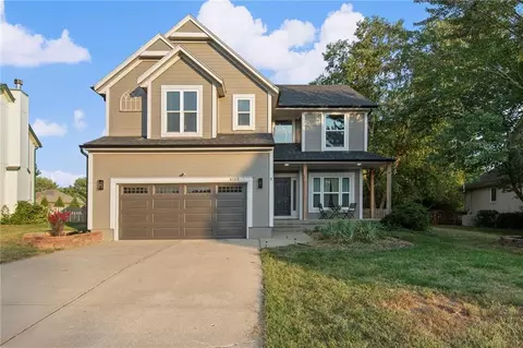 4113 SW Leeward Dr, Lees Summit, MO 64082