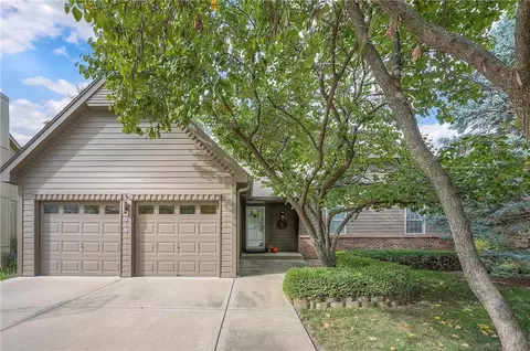 519 N Mesquite St, Olathe, KS 66061