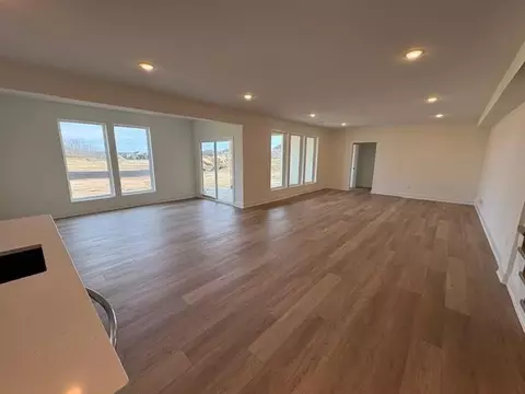 Living - 4733 NW Sienna Rdg, Riverside, MO 64150 photo 8 of 11