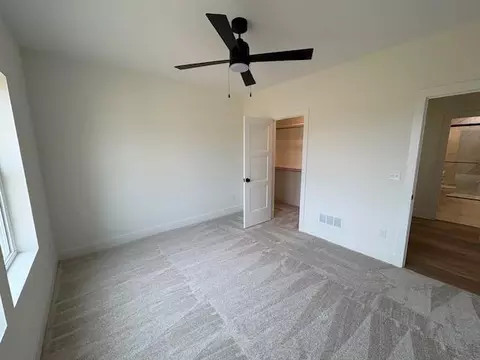 Bedroom - 4733 NW Sienna Rdg, Riverside, MO 64150 photo 3 of 3
