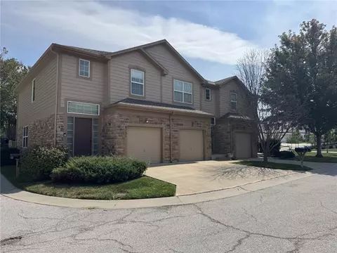 8751 Wedd St, Overland Park, KS 66212