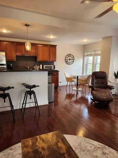 323 Emanuel Cleaver Ii Blvd #6A, Kansas City, MO 64112