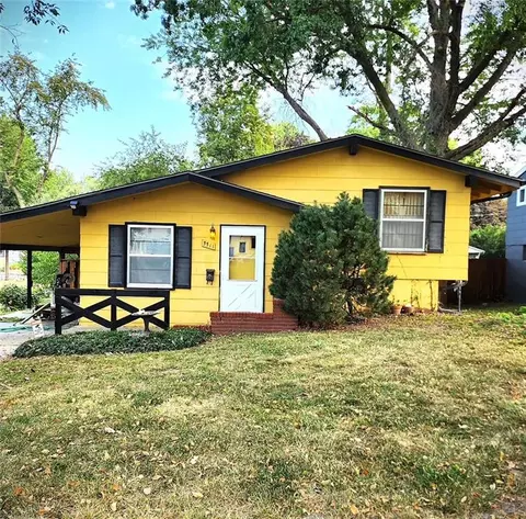 3511 Jackson St, Saint Joseph, MO 64507