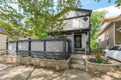 706 Van Brunt Blvd, Kansas City, MO 64124