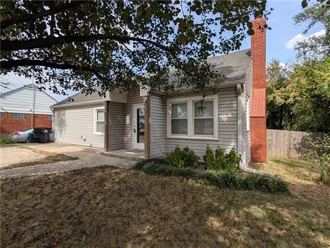 10912 E State Route 350 Hwy, Raytown, MO 64138