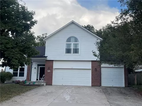 503 Oak Wood Ln, Grain Valley, MO 64029