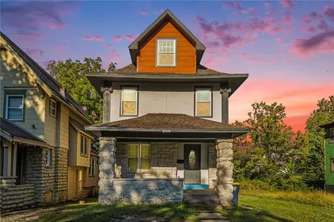 4022 Chestnut Ave, Kansas City, MO 64130