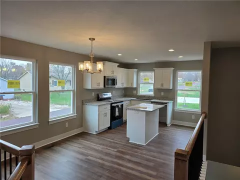 Kitchen - 513 W Smith St, Spring Hill, KS 66083 photo 3 of 3