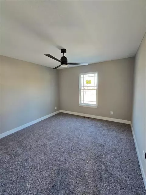 Bedroom - 513 W Smith St, Spring Hill, KS 66083 photo 4 of 4