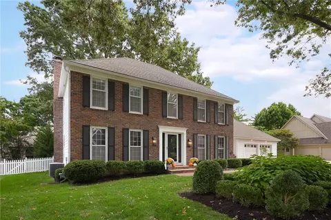10111 Howe Dr, Leawood, KS 66206