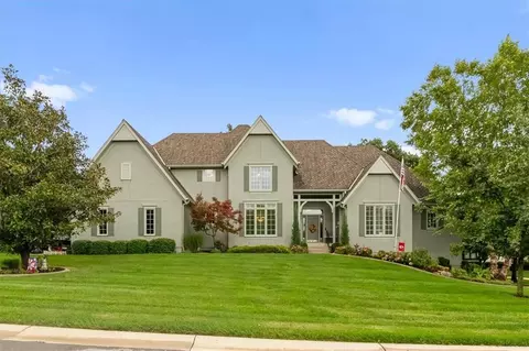 3609 Iron Horse Ct, Leawood, KS 66224