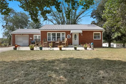 9228 Wollard Blvd, Richmond, MO 64085