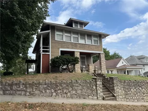 701 Mcdonald St, Saint Joseph, MO 64505