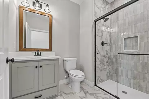 Bath - 4867 NW Vicolo Dellamore Way, Riverside, MO 64150 photo 1 of 9
