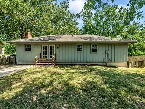 Exterior - 1300 NE Browning Ln, Lees Summit, MO 64086 photo 7 of 7