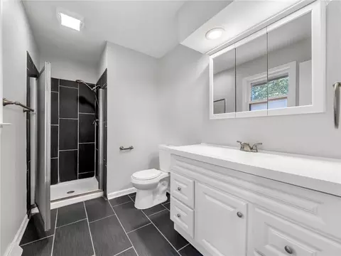 Bath - 1300 NE Browning Ln, Lees Summit, MO 64086 photo 1 of 3