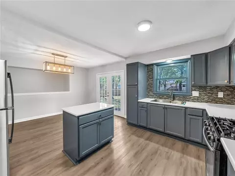 Kitchen - 1300 NE Browning Ln, Lees Summit, MO 64086 photo 4 of 4